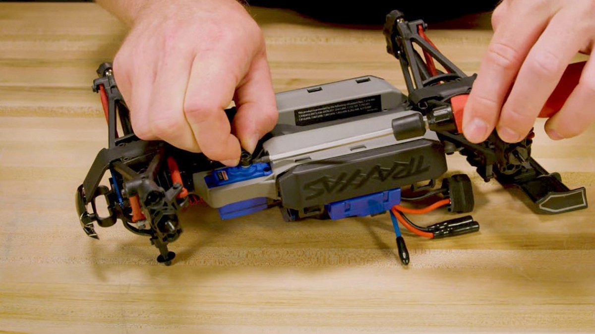 Traxxas vous explique le fonctionnement des servos et leur utilité